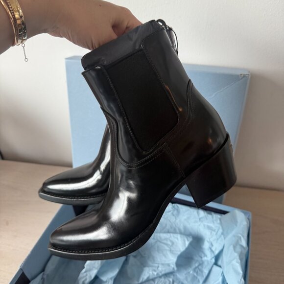 NWT Prada Ankle Boots Black Brushed Leather Pointed Toe Block Heels Sz 35.5 - Picture 7 of 12